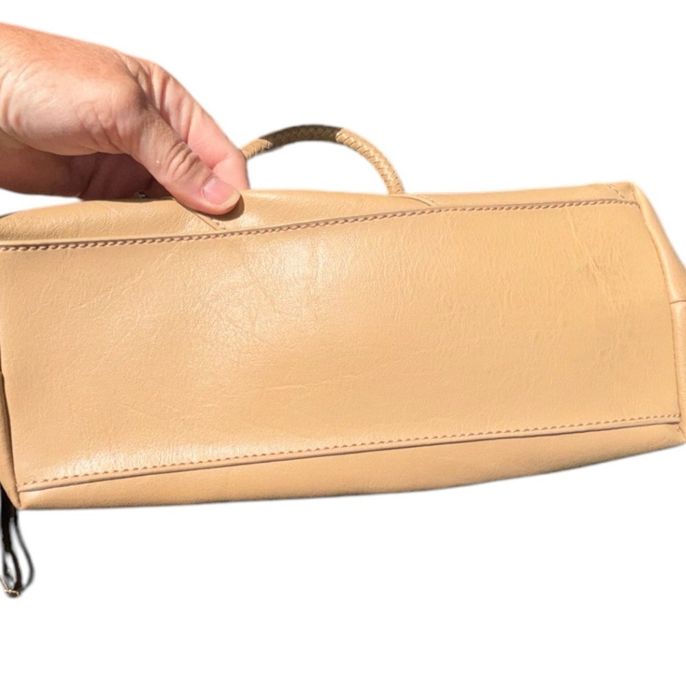 Relic Handbag - Picture 6 of 6